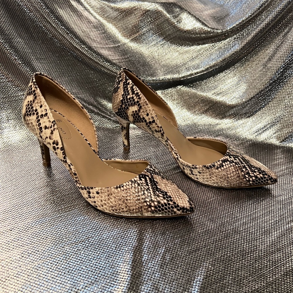 Woman’s Bandolino Faux Snakeskin Heels 👠 size 8M very gorgeous browns😎🐍